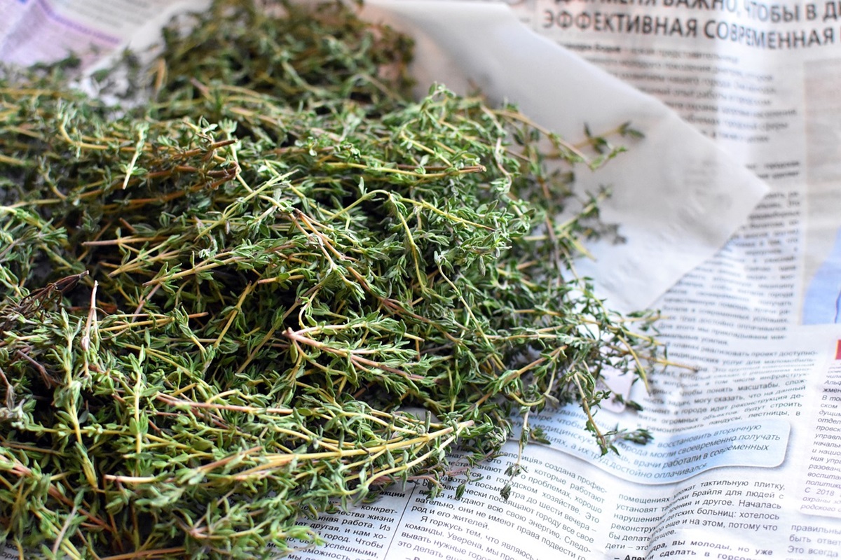 12 Spices That Will Change the Way You Cook Forever thyme 5554086 1280