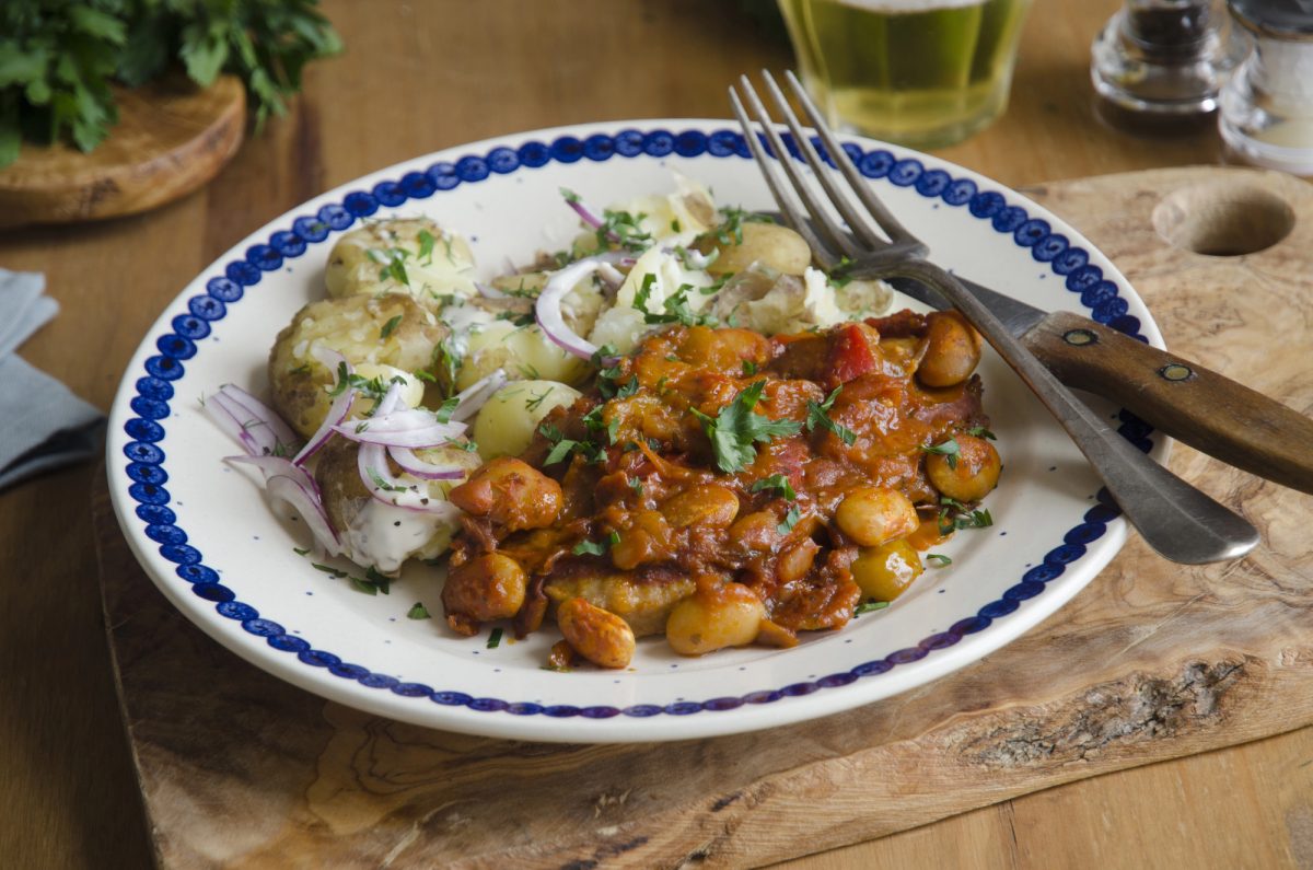 12 One Pan Garlic Butter Bean Dishes That Will Change How You Eat Forever Depositphotos 91183360 L e1744858192778