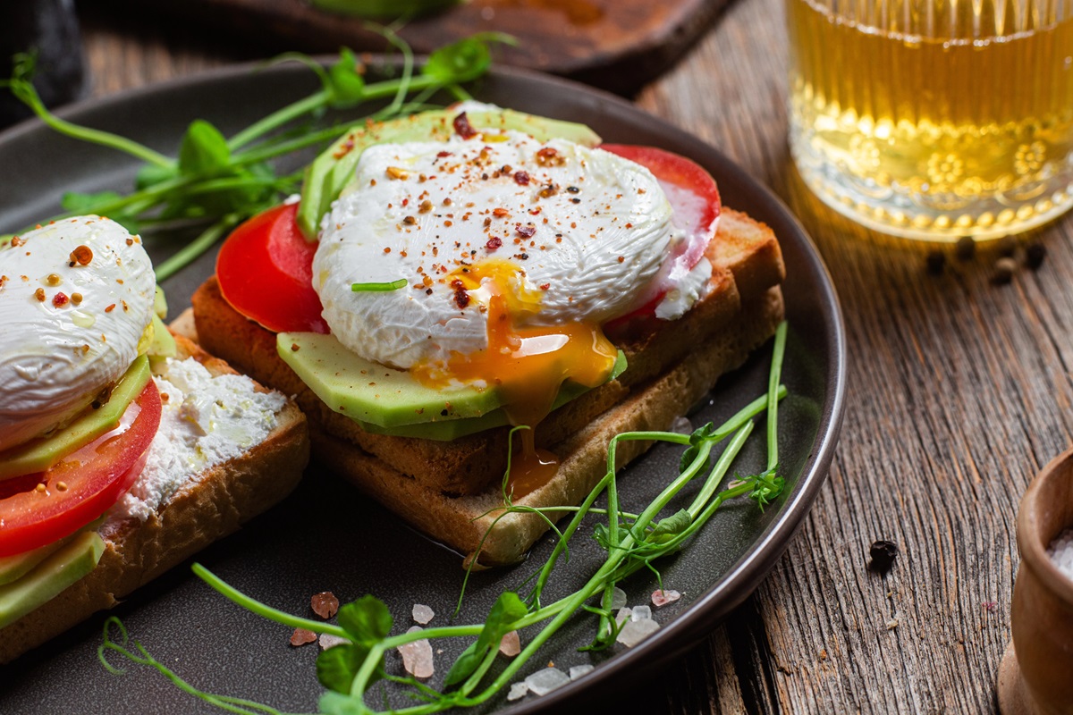 12 Quick Meals To Save You When Hunger Hits Like A Freight Train Depositphotos 654361470 L