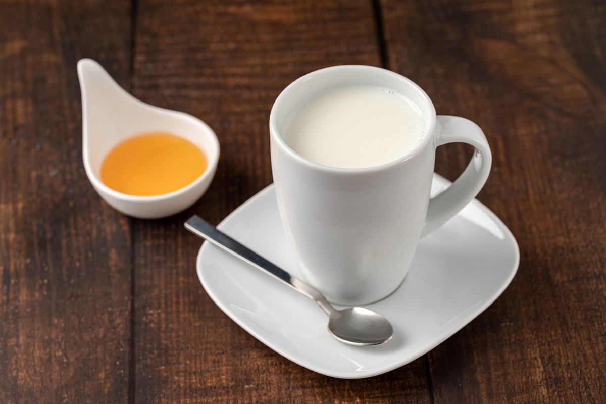 10 Perfect Drink Pairings That Make Mug Cakes Even Better Depositphotos 680377104 L