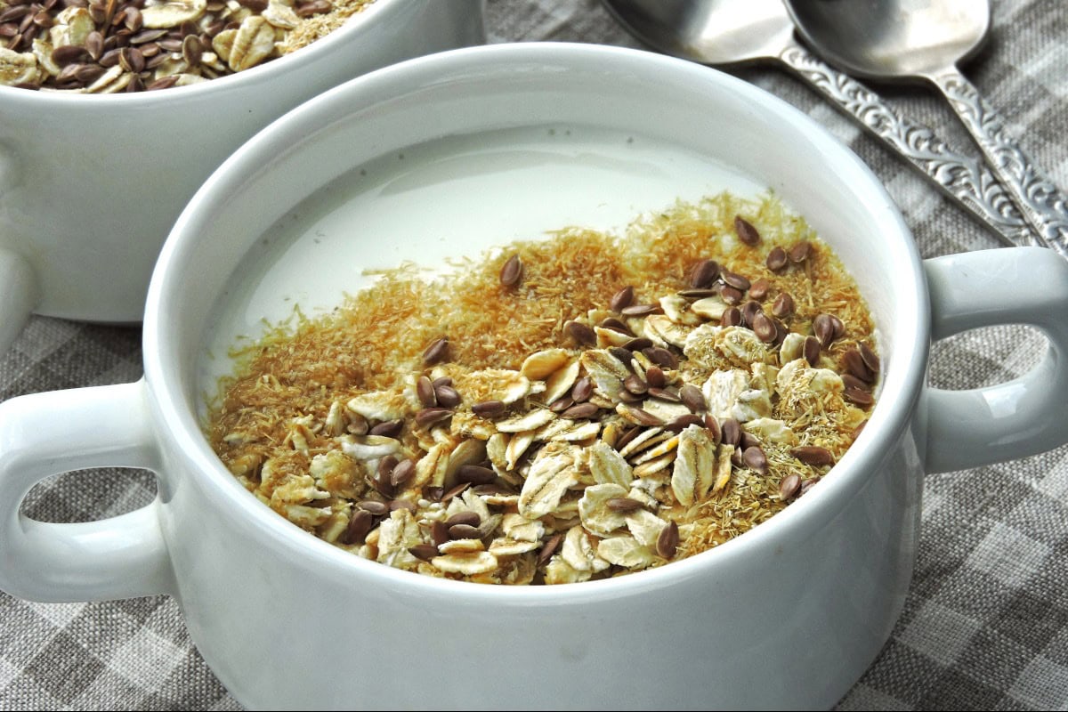14 Healthy Snacks With Yogurt You’ll Want Every Morning healthy snacks with yogurt