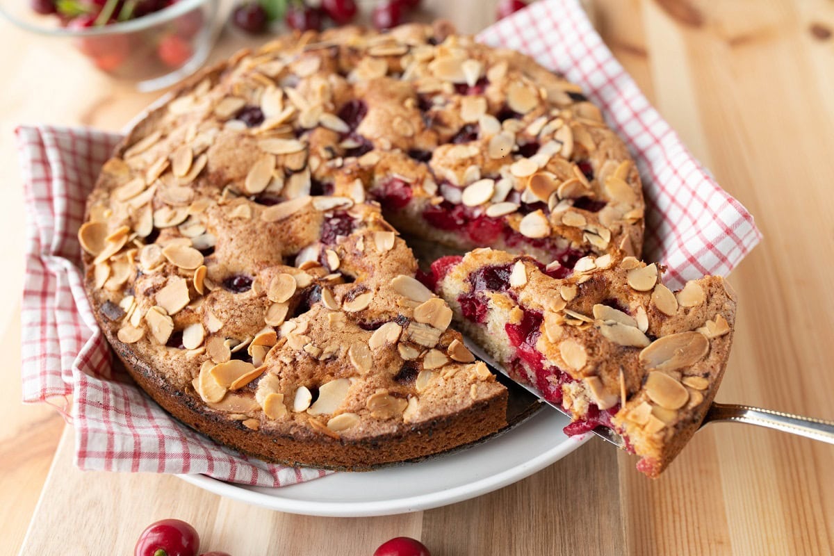 14 Fancy-Looking Birthday Cakes Anyone Can Make Depositphotos 665462948 L