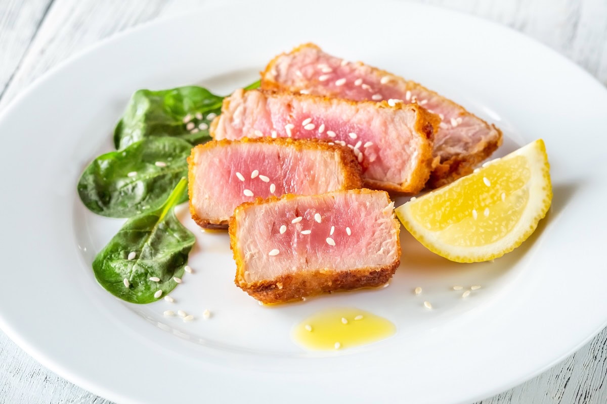 12 Dinner Recipes That Look Fancy But Take 20 Minutes or Less sliced tuna steak 2025 03 05 13 17 12 utc