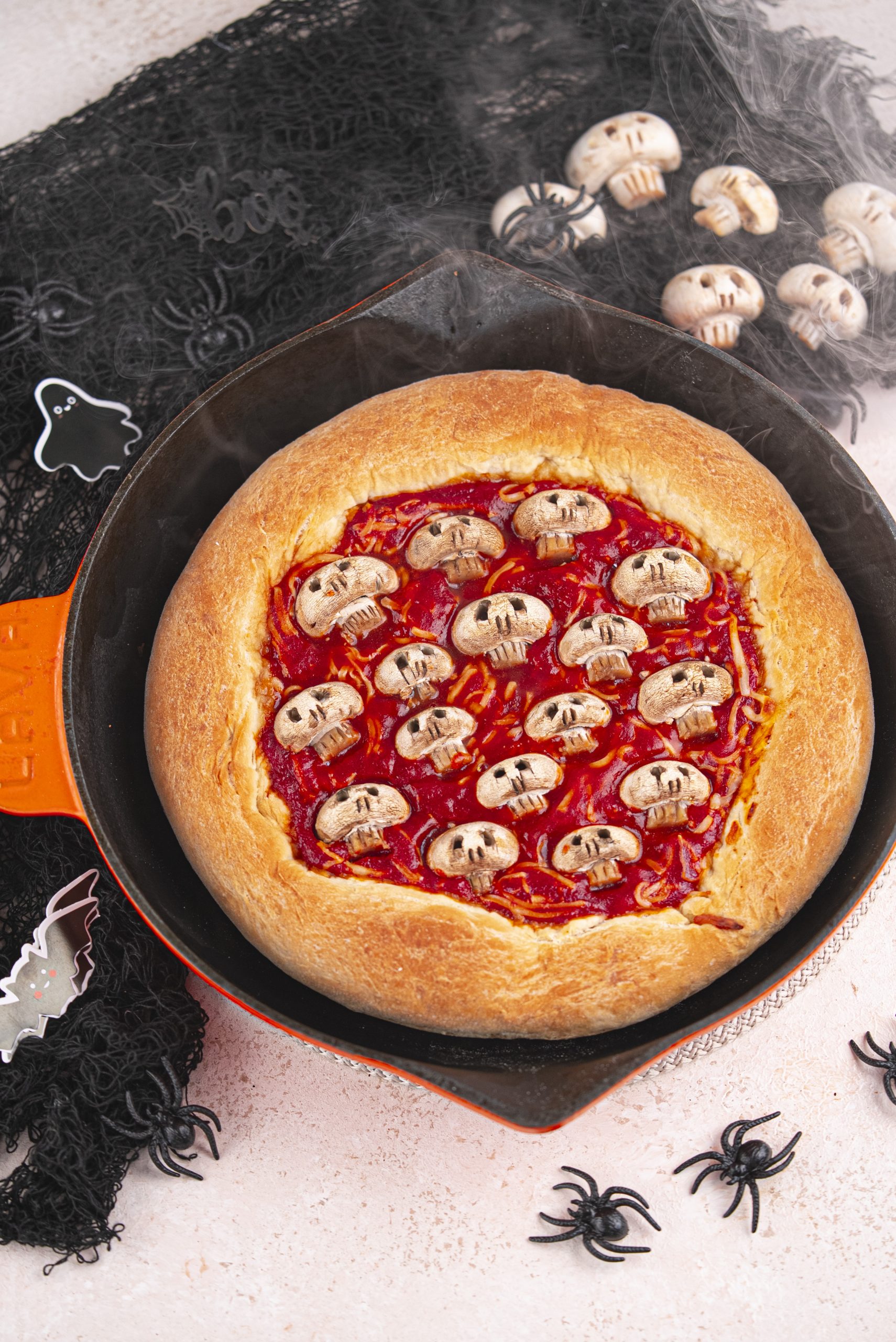 Halloween Pizza Recipe DSC04796 scaled