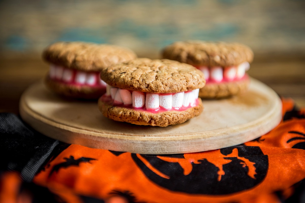17 Spooky Snacks Perfect for Late Night Creepiness spooky snacks