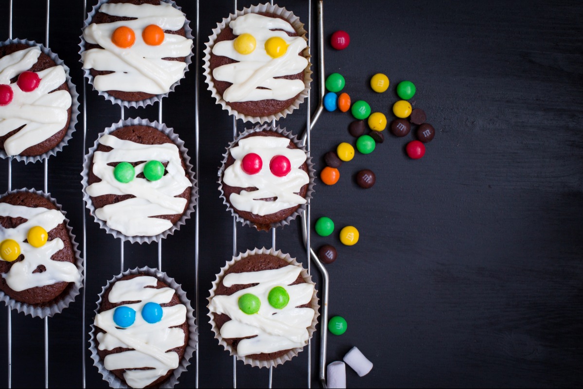 15 Spooky Desserts That Belong at Every Halloween Table spooky desserts