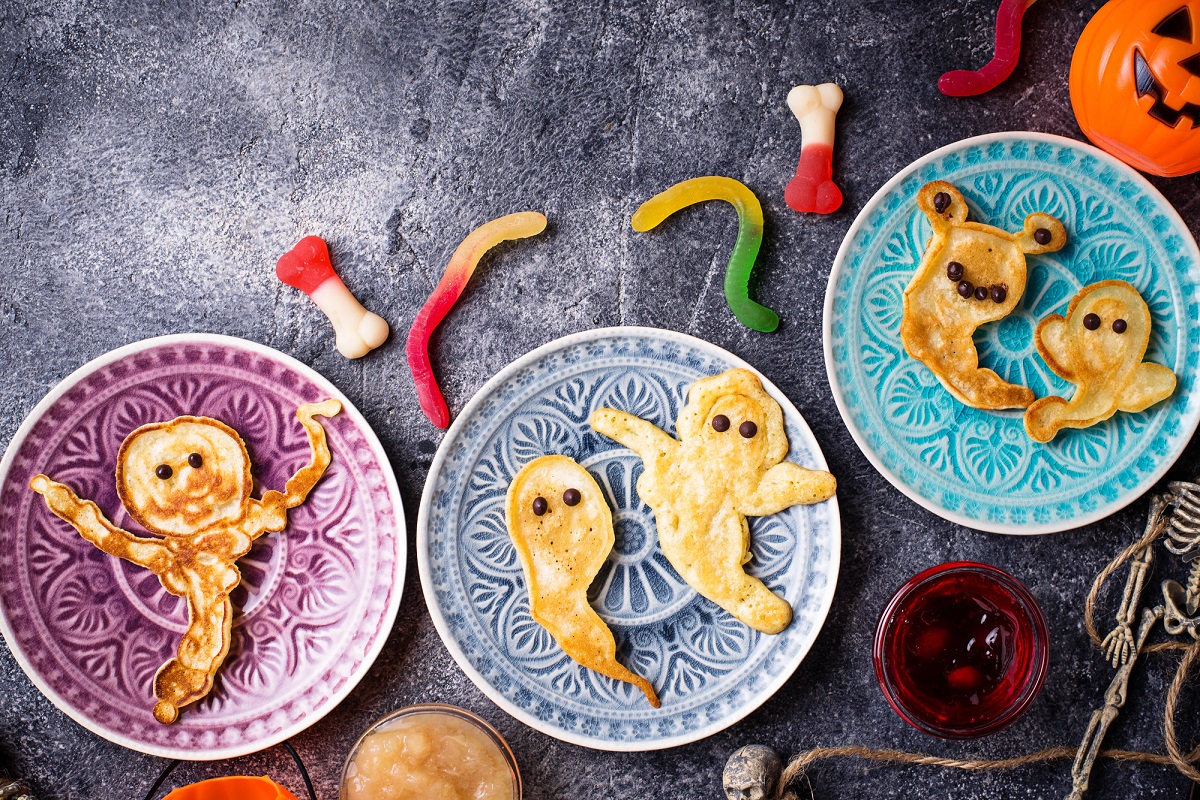 17 Spooky Snacks Perfect for Late Night Creepiness spooky snacks