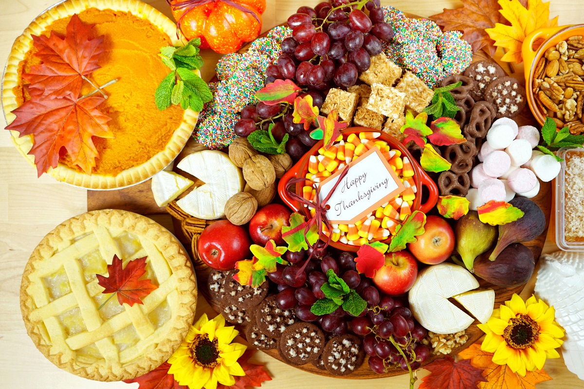 20 Charcuterie Board Ideas That Look Fancy charcuterie board ideas