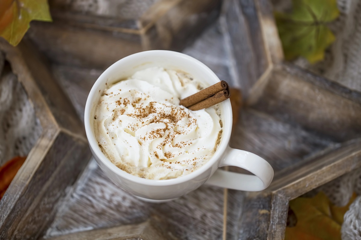 16 Hot Cocoa Bar Ideas For A Cozy Party hot cocoa bar ideas