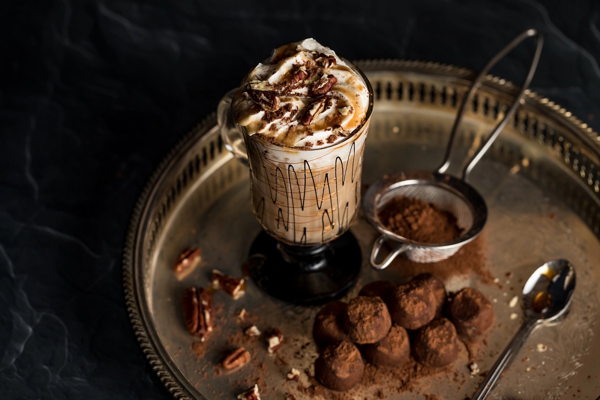 16 Hot Cocoa Bar Ideas For A Cozy Party Depositphotos 324857232 L