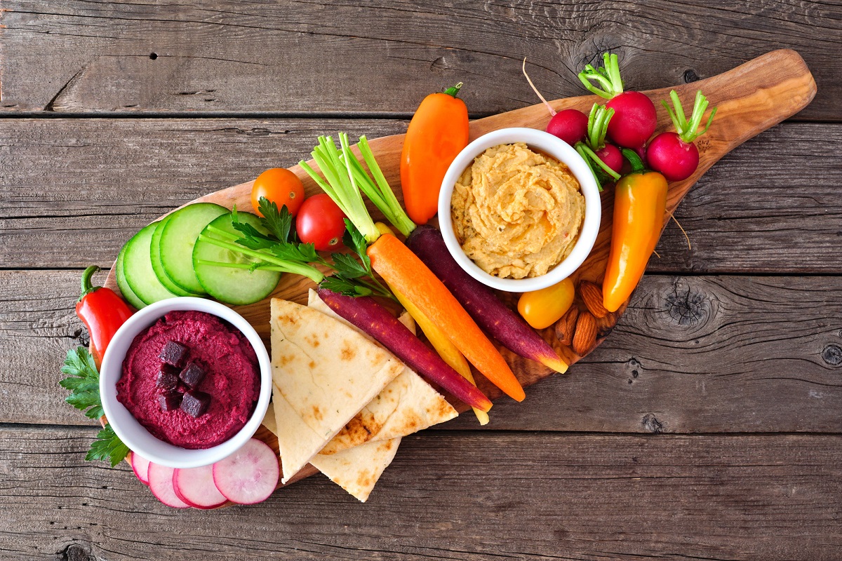 20 Charcuterie Board Ideas That Look Fancy charcuterie board ideas