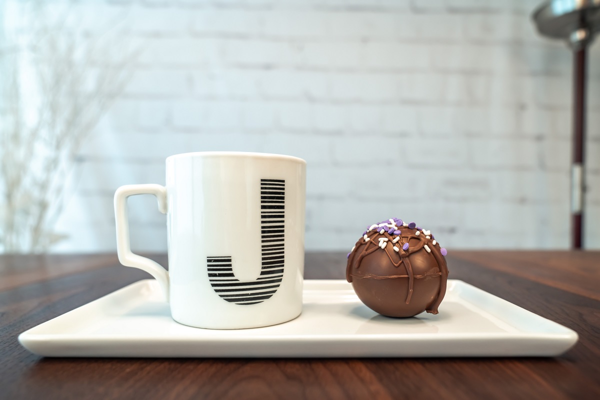 16 Hot Cocoa Bar Ideas For A Cozy Party hot cocoa bar ideas