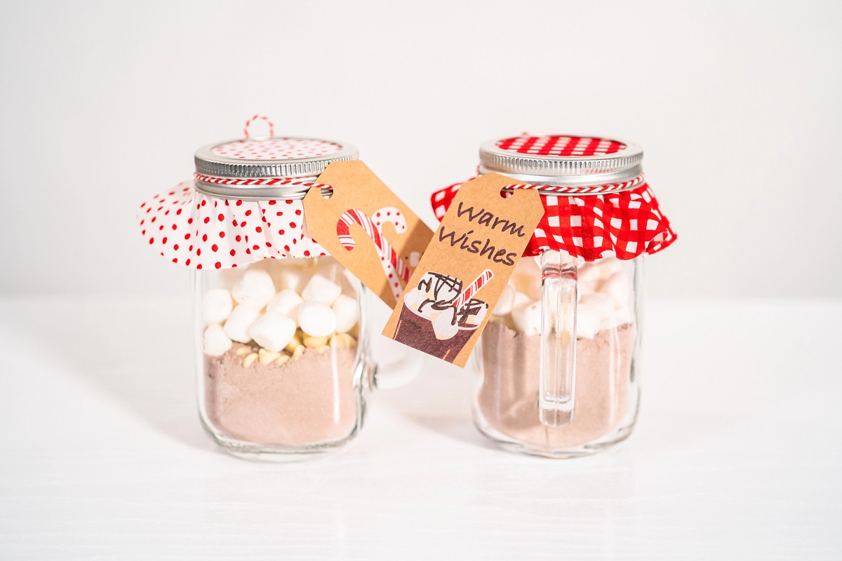16 Hot Cocoa Bar Ideas For A Cozy Party hot cocoa bar ideas