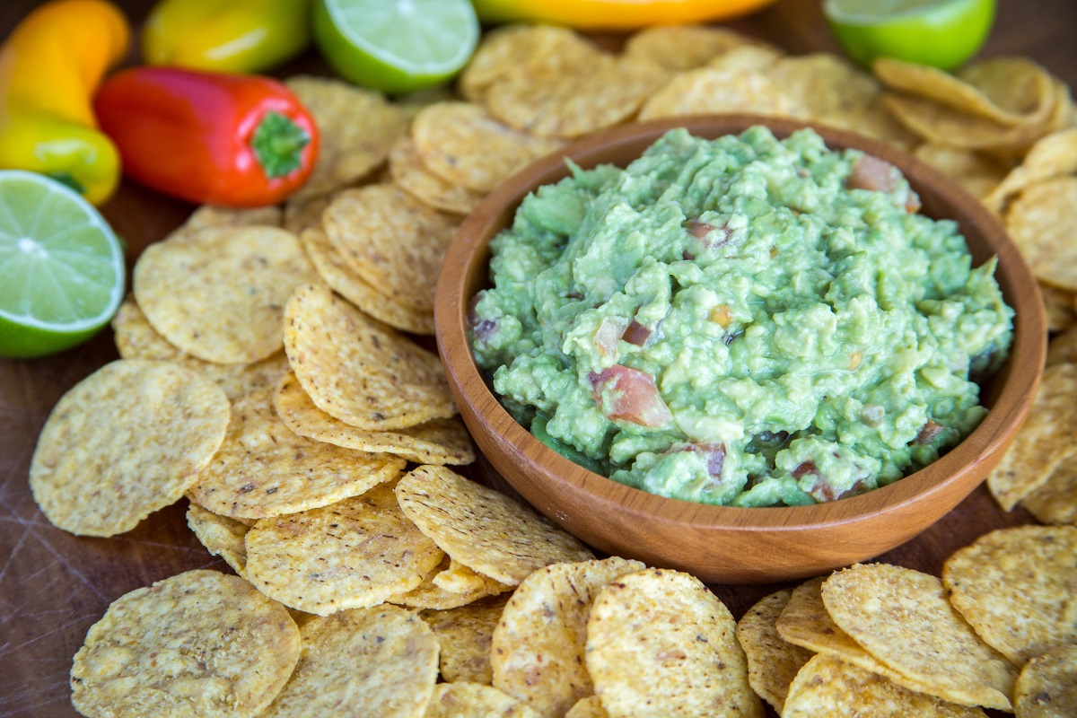 18 Friendsgiving Appetizers That Disappear Before Dinner Starts Depositphotos 63253419 L