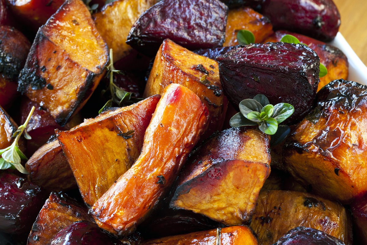 17 Friendsgiving Food Ideas That Make Hosting Stress-Free friendsgiving meals