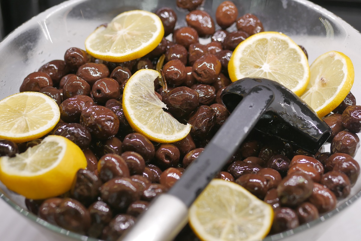 warm olives appetizers
