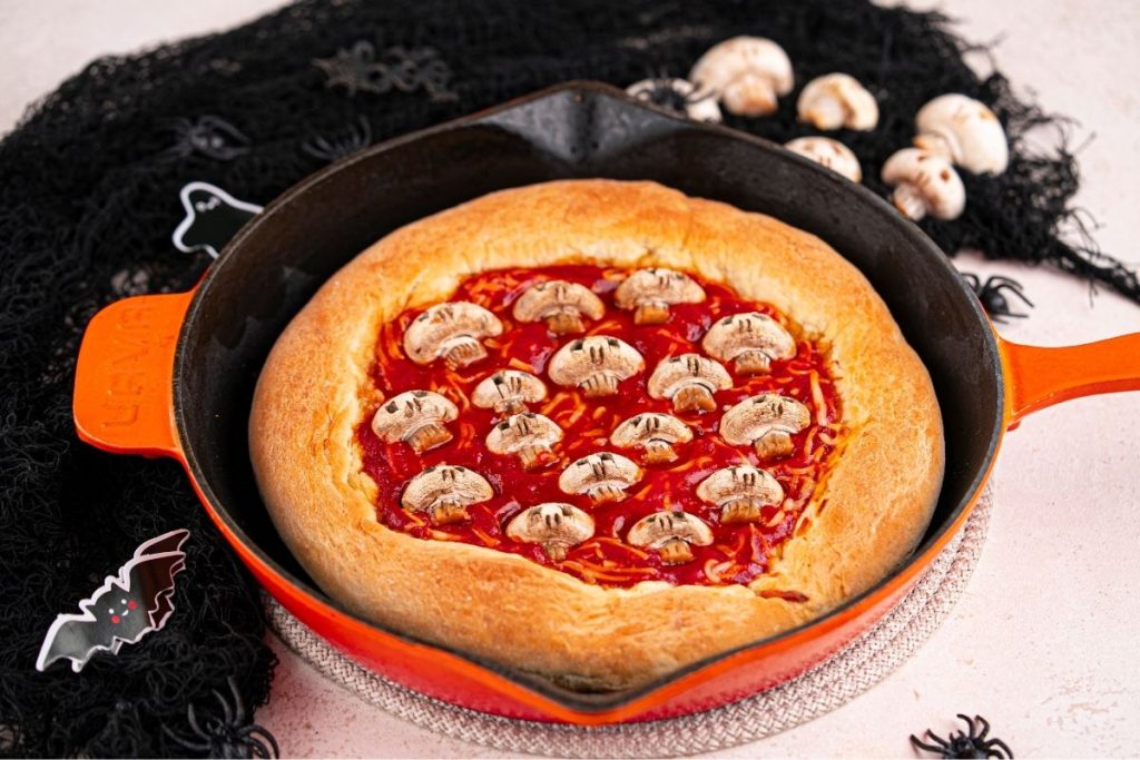 Halloween Pizza Recipe halloween pizza 3