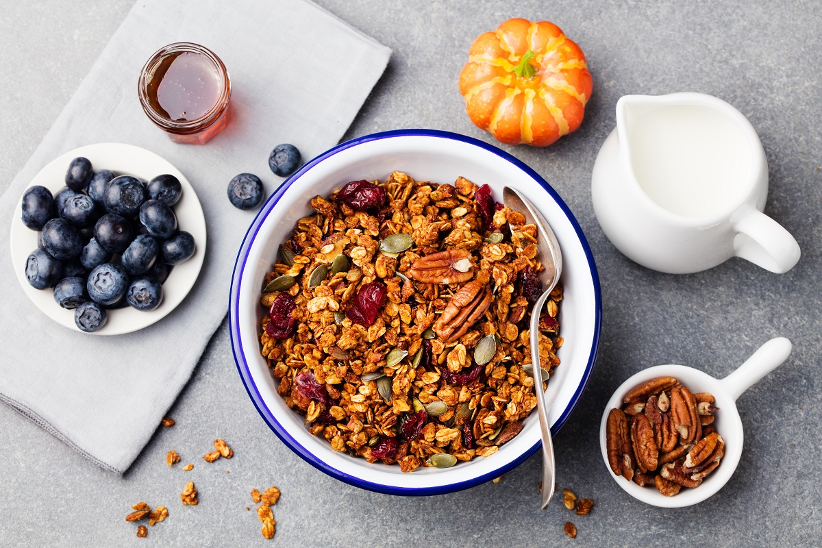 18 Fall Snacks That Keep You Warm And Happy fall snacks
