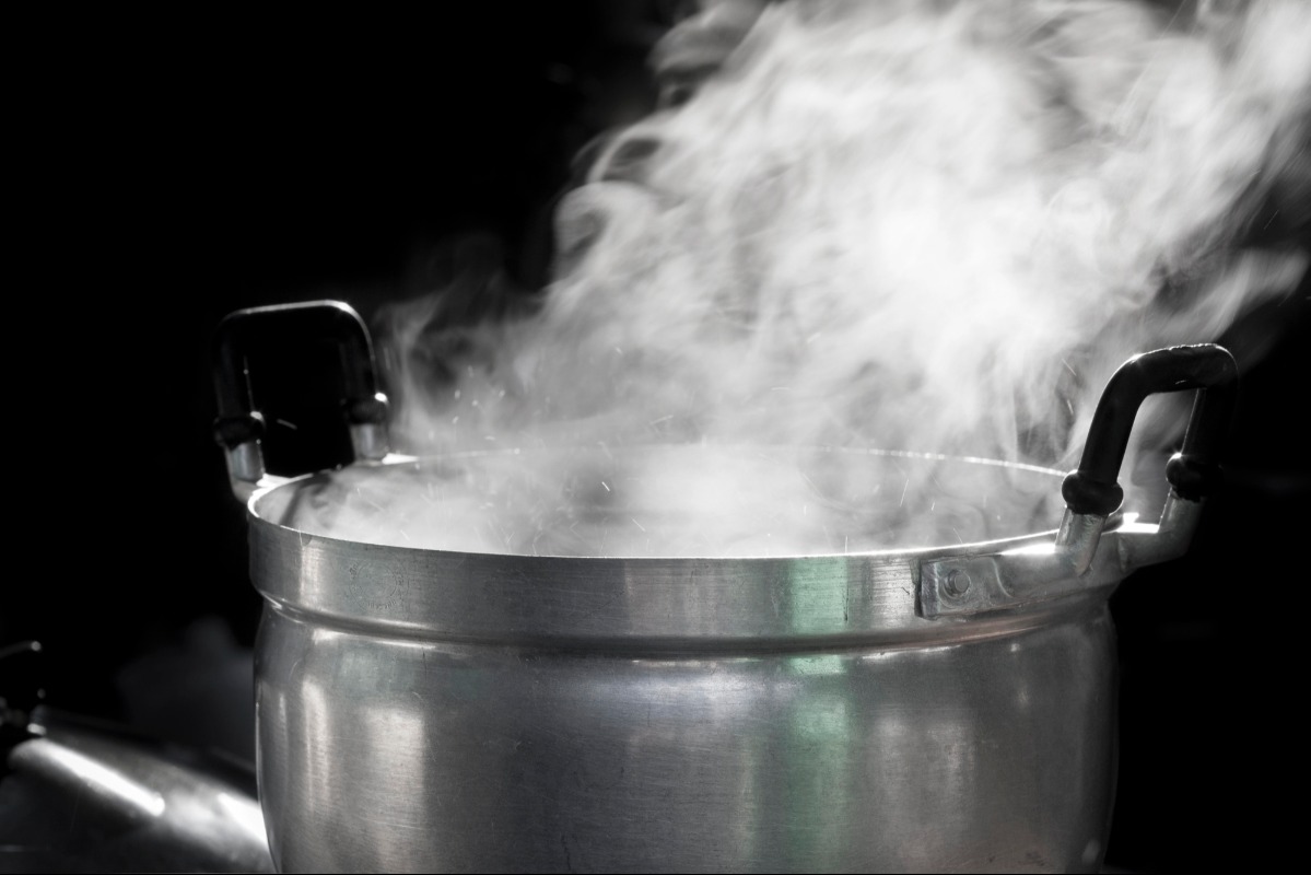 how to clean a burnt pot