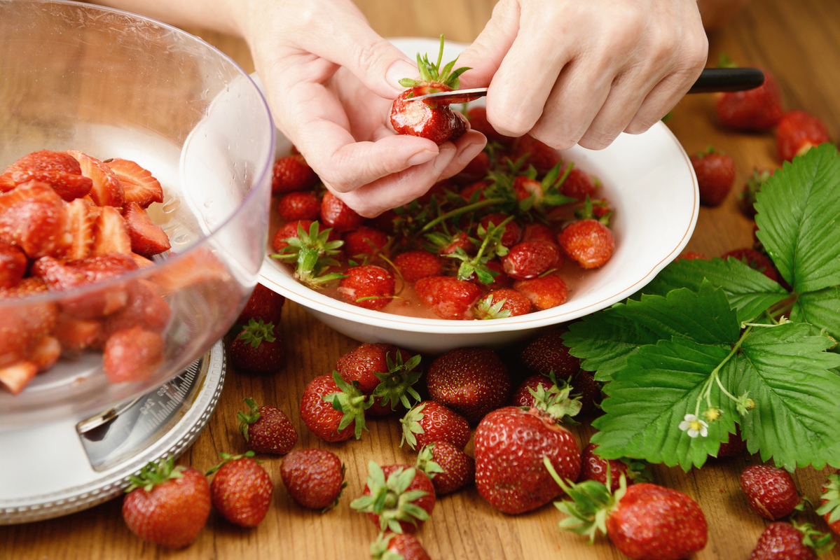 how to keep strawberries fresh longer