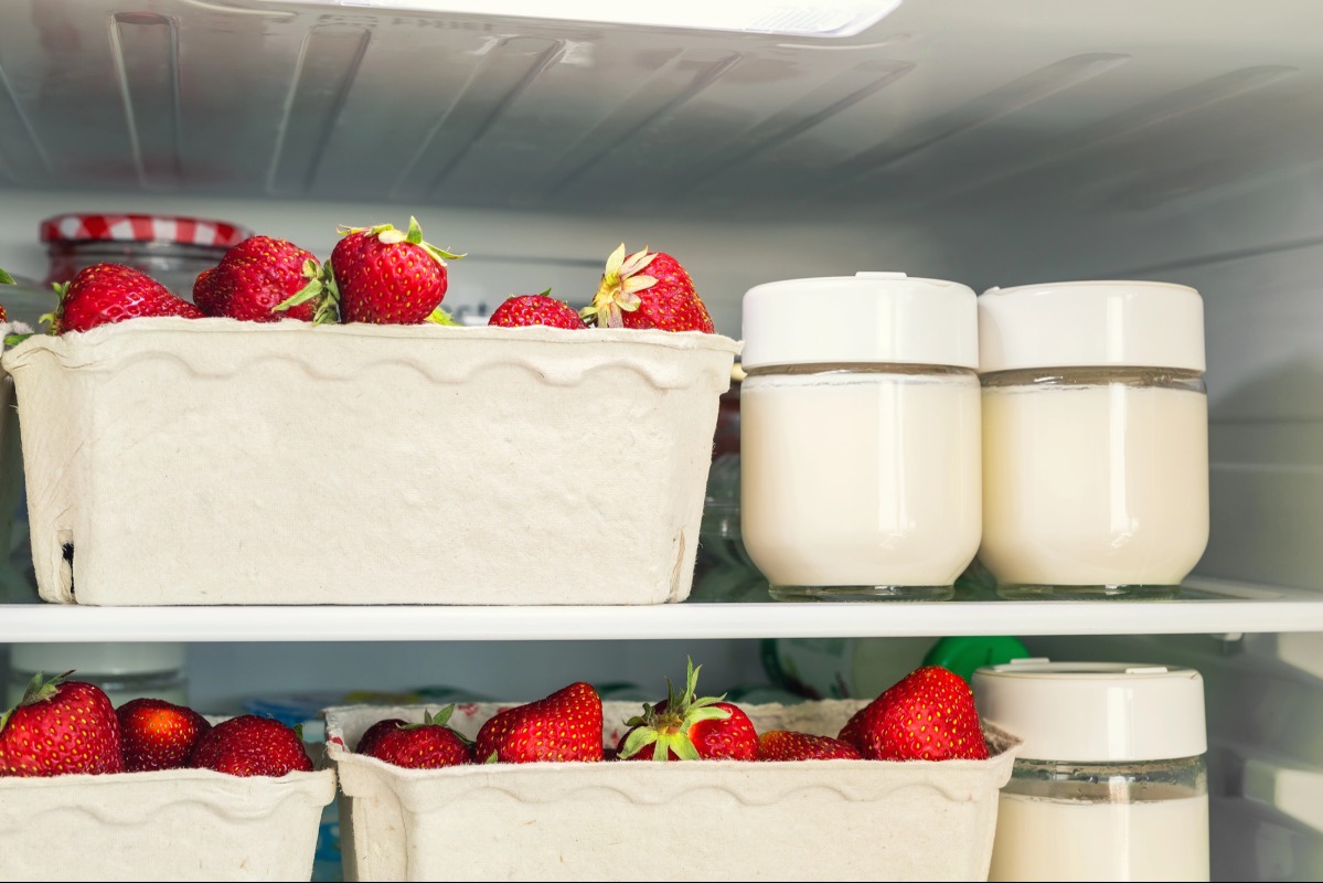 how to store strawberries in the fridge
