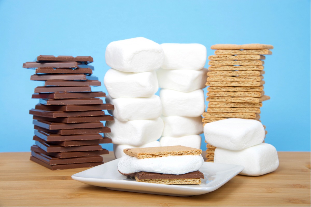 16 Sweet Dips For Parties Everyone Loves sweet dips for parties