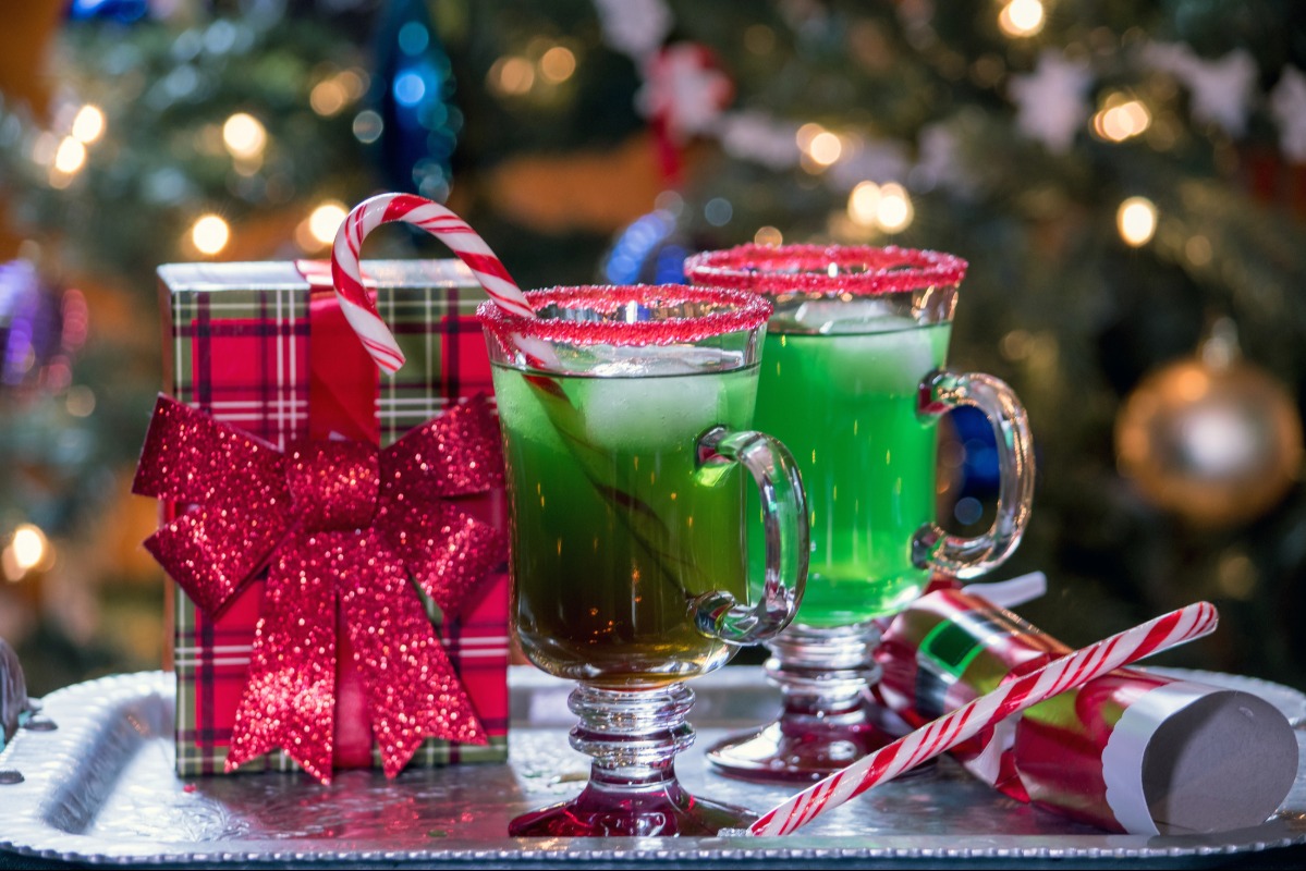 16 Christmas Mocktails That Steal The Show christmas mocktails