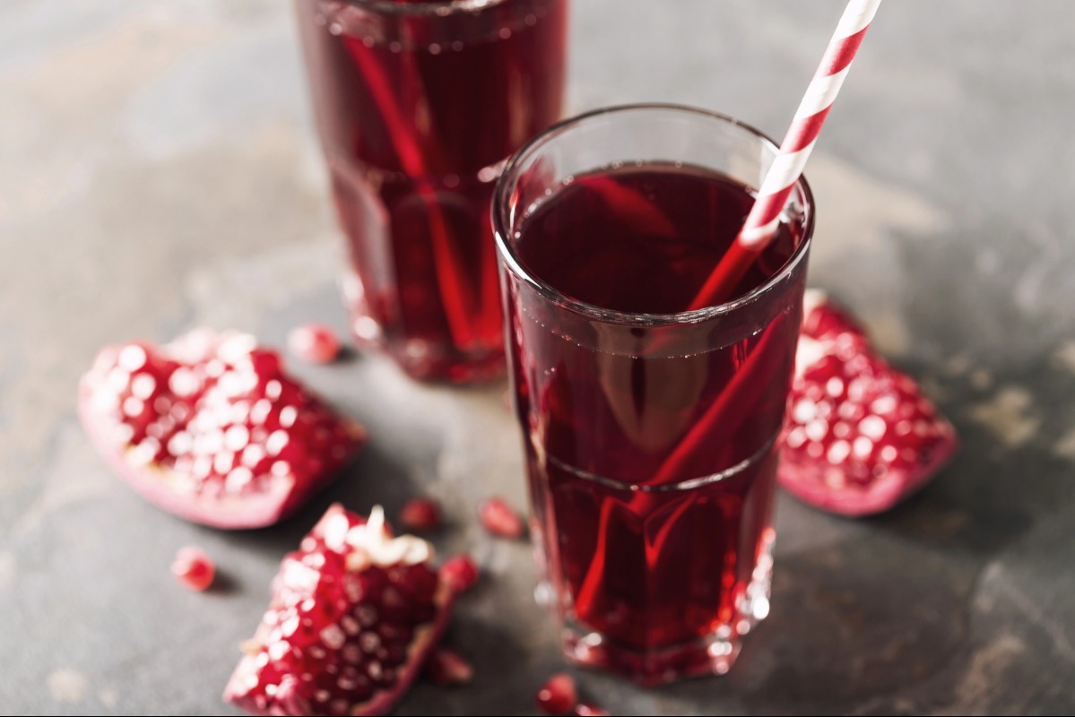 16 Christmas Mocktails That Steal The Show christmas mocktails