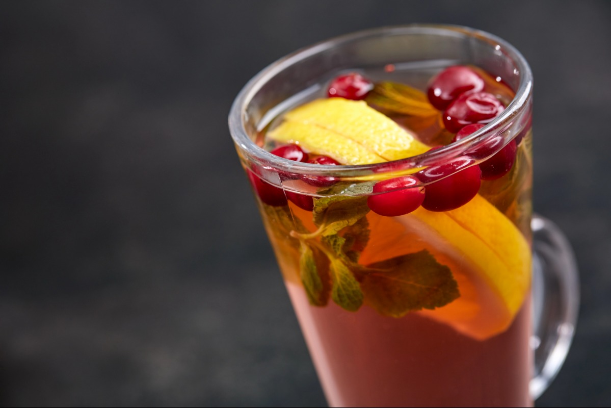 16 Christmas Mocktails That Steal The Show christmas mocktails